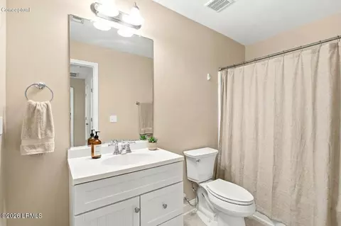 Bath - 388 Dante Cir, Beaufort, SC 29906 photo 4 of 4