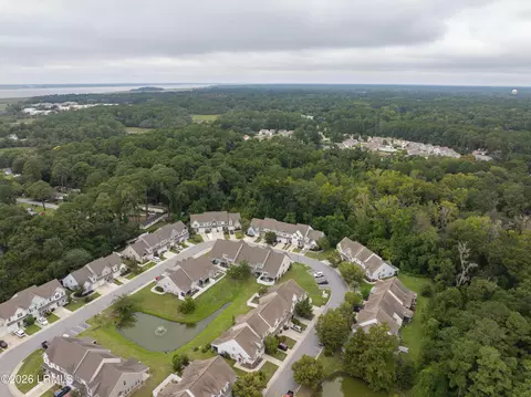 View/Area - 388 Dante Cir, Beaufort, SC 29906 photo 6 of 11
