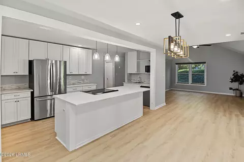 48 Sugaree Dr, Bluffton, SC 29910