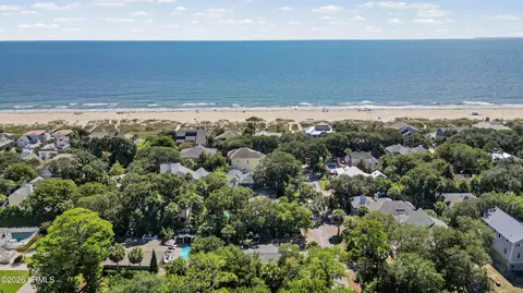1 Robin St, Hilton Head Island, SC 29928