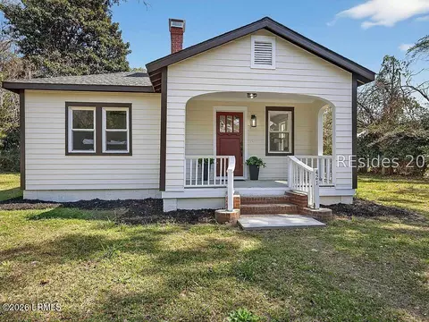 421 Meritta Ave, Beaufort, SC 29902