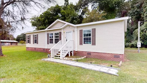 884 Seaside Rd, Saint Helena Island, SC 29920