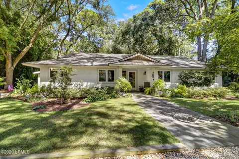 7 Donax Rd, Hilton Head Island, SC 29928