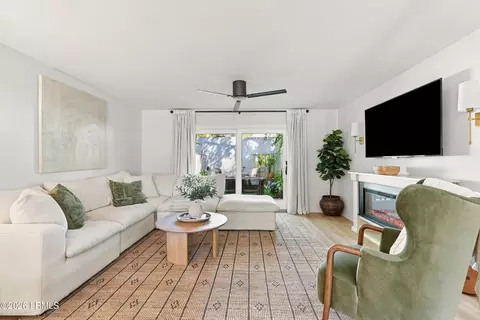 2 William Hilton Pkwy #506, Hilton Head Island, SC 29926