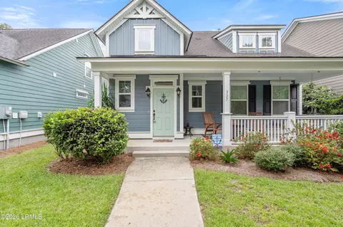 327 Cockle Ln, Beaufort, SC 29906