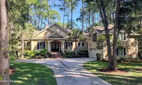 6 Ravenwood Rd, Hilton Head Island, SC 29928