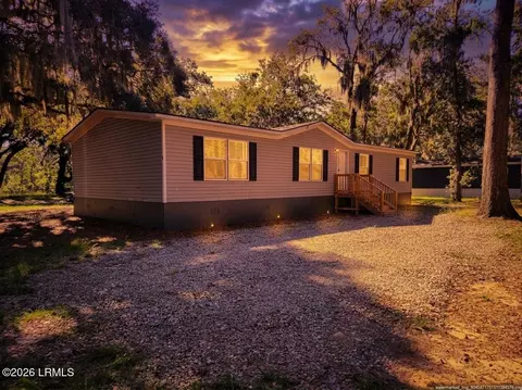 3 Shiney Rd, Saint Helena Island, SC 29920