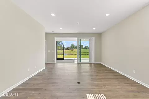 Living - 232 Springtime Ct, Bluffton, SC 29909 photo 3 of 6