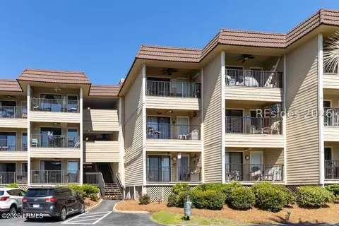 40 Folly Field Rd #B352, Hilton Head Island, SC 29928