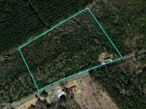 903 Wesley Chapel Ave, Cottageville, SC 29435