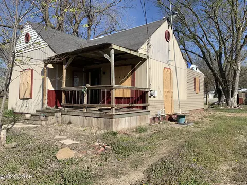 1021 E Locust Street Nevada Mo 64772 St, Nevada, MO 64772 photo 1