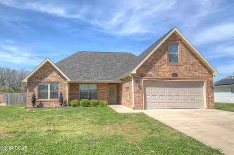 710 Elliott Drive Carl Junction Mo 64834 Dr, Carl Junction, MO 64834 photo 1