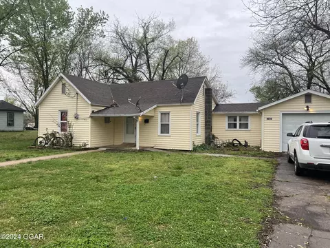 1707 Broadway Street Lamar Mo 64759 St, Lamar, MO 64759 photo 1