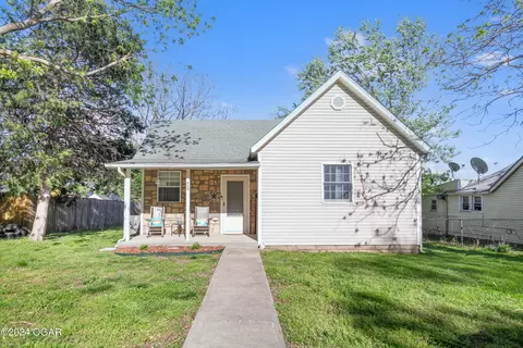 529 S Devon Street Webb City Mo 64870 St, Webb City, MO 64870 photo 1