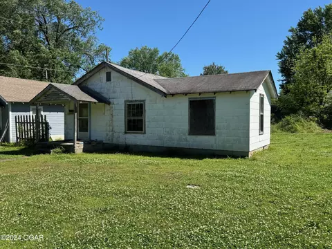627 W 6th Street Baxter Springs Ks 66713 St, Baxter Springs, KS 66713