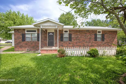 1000 E 11th Street Lamar Mo 64759 St, Lamar, MO 64759 photo 1