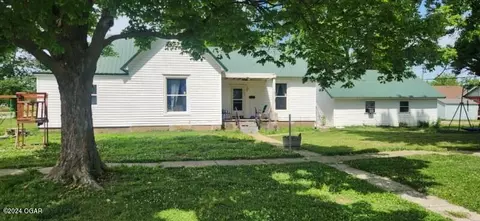 246 E 14th Street Baxter Springs Ks 66713 St, Baxter Springs, KS 66713
