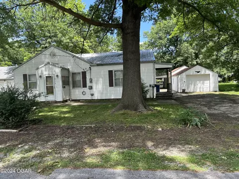 614 W 10th Street Lamar Mo 64759 St, Lamar, MO 64759 photo 1