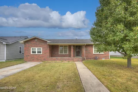 2817 E 17th Street Joplin Mo 64804 St, Joplin, MO 64804 photo 1