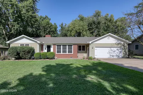109 Maple Street Lamar Mo 64759 St, Lamar, MO 64759 photo 1