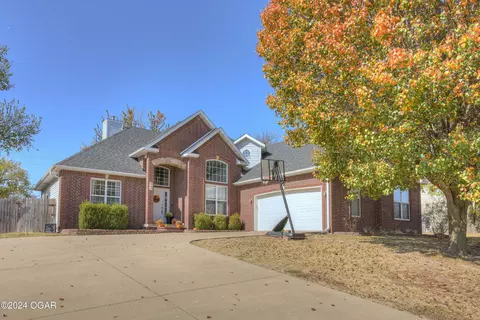 304 Ashmore Drive Carl Junction Mo 64834 Dr, Carl Junction, MO 64834 photo 1