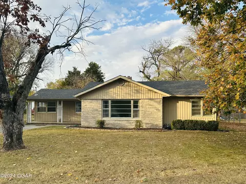 1025 E Highland Avenue Carthage Mo 64836 Ave, Carthage, MO 64836 photo 1