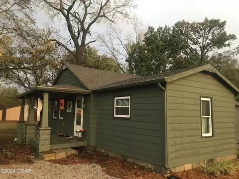 1132 Maple Street Chetopa Ks 67336 St, Chetopa, KS 67336 photo 1