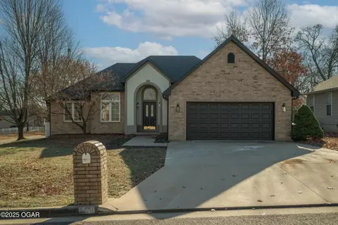 1918 E Sadie Lane Joplin Mo 64801 Ln, Joplin, MO 64801 photo 1