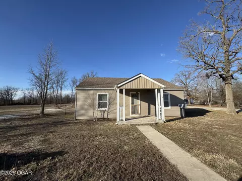 4993 E 20th Street Joplin Mo 64801 St, Joplin, MO 64801 photo 1