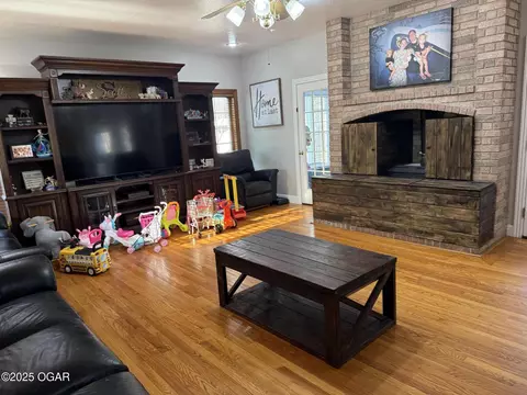 Living - 13825 Jasmine Loop Carthage Mo 64836 Loop, Carthage, MO 64836 photo 1 of 2