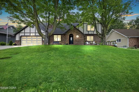 3502 Hackberry Lane Joplin Mo 64801 Ln, Joplin, MO 64801