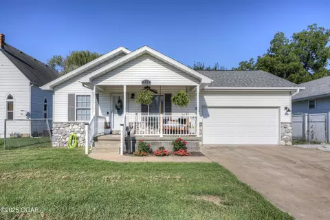 711 Broadway Street Lamar Mo 64759 St, Lamar, MO 64759 photo 1