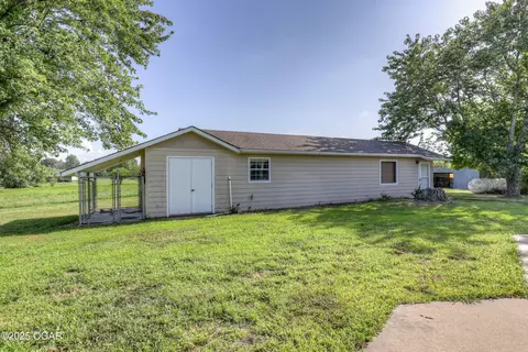 Exterior - 407 E Central Road Lamar Mo 64759 Rd, Lamar, MO 64759 photo 10 of 10