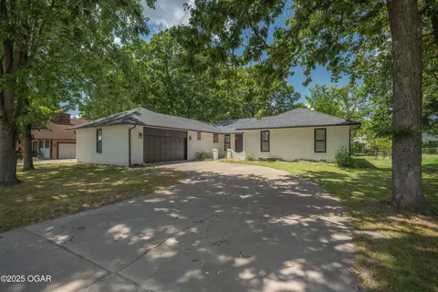 337 Fairway Drive Carl Junction Mo 64834 Dr, Carl Junction, MO 64834