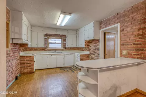 Kitchen - 1507 S Sergeant Avenue Joplin Mo 64804 Ave, Joplin, MO 64804 photo 1 of 2