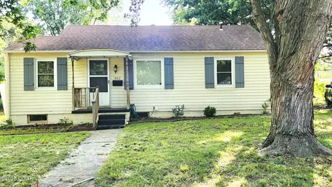 452 Fieldcrest Drive Pittsburg Ks 66762 Dr, Pittsburg, KS 66762