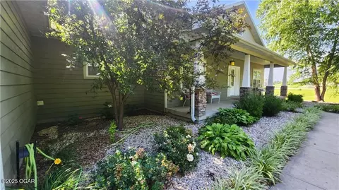 215 Countryview Drive Pittsburg Ks 66762 Dr, Pittsburg, KS 66762