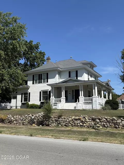 1401 W Broadway Street Webb City Mo 64870 St, Webb City, MO 64870