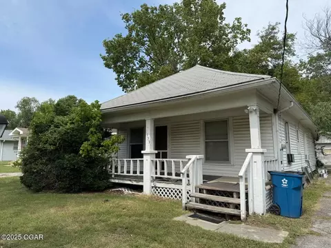 3133 E 10th Street Joplin Mo 64801 St, Joplin, MO 64801 photo 1