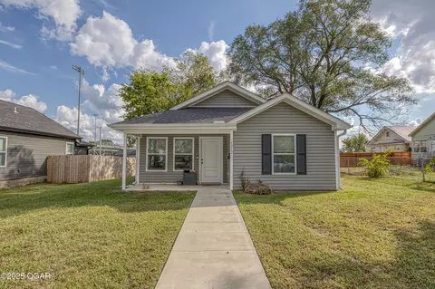 1212 E 2nd Street Joplin Mo 64801, Joplin, MO 64801