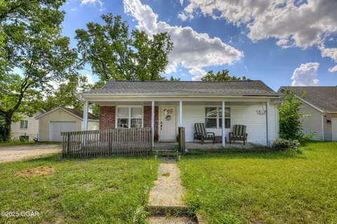 2422 E Manitou Street Joplin Mo 64801 St, Joplin, MO 64801