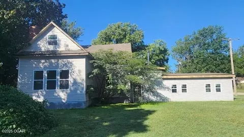 503 S Florida Avenue Columbus Ks 66725 Ave, Columbus, KS 66725