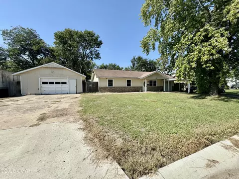 616 SE D Street Miami Ok 74354 St, Miami, OK 74354
