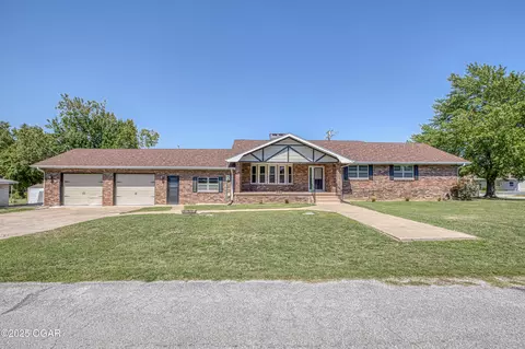 720 Sheridan Avenue Carl Junction Mo 64834, Carl Junction, MO 64834