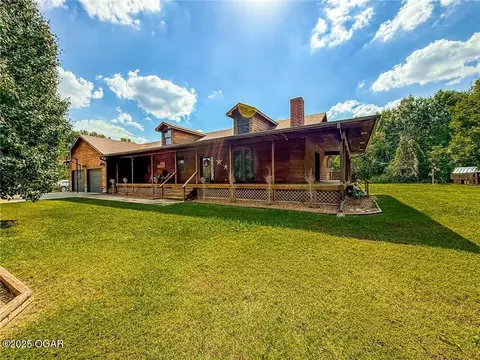 201 S Scaramucci Road Pittsburg Ks 66762 Rd, Pittsburg, KS 66762