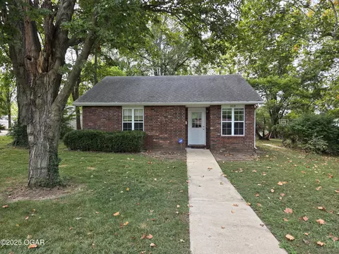 2618 E 14th Street Joplin Mo 64801 St, Joplin, MO 64801