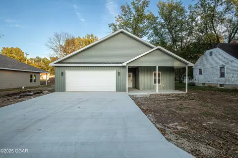 802 Maple Street Lamar Mo 64759 St, Lamar, MO 64759 photo 1
