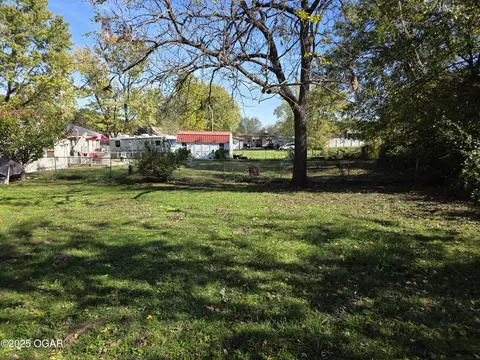 312 S Oak Avenue Aurora Mo 65605, Aurora, MO 65605 photo 3
