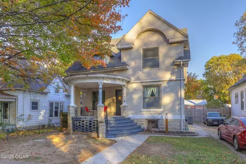 211 S Jackson Avenue Joplin Mo 64801 Ave, Joplin, MO 64801