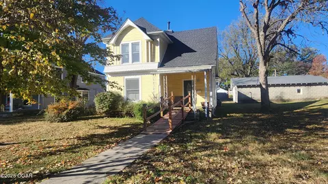 315 S Indiana Avenue Columbus Ks 66725 Ave, Columbus, KS 66725